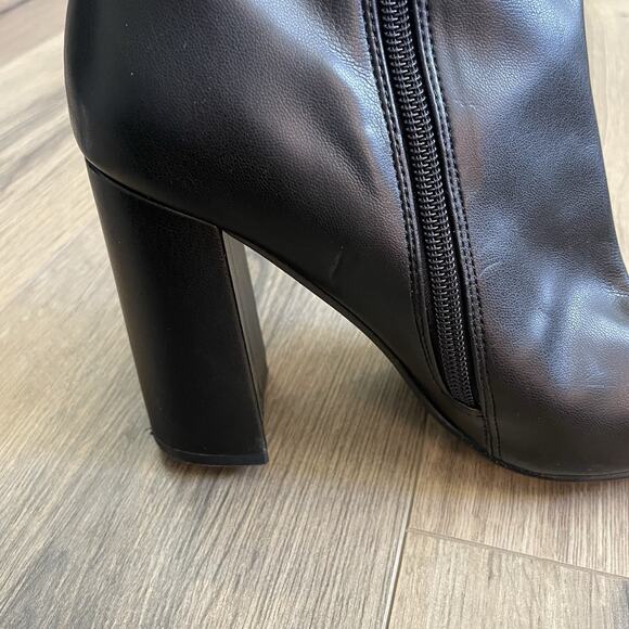 Steve Madden Lynden Stretch Block Heel Ankle Boot Size 8.5 Faux Leather EUC - Picture 11 of 11